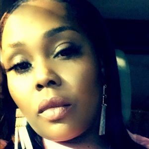 Meet your Posher, Kia